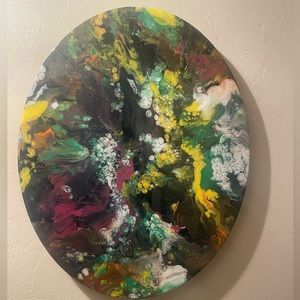 Oval fluid poured painting